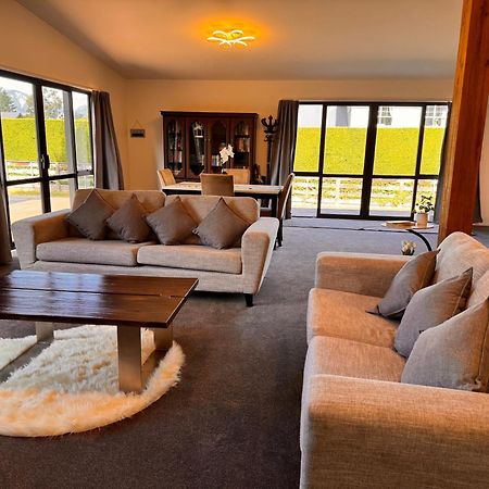 Woodbank Retreat Villa Ханмер Спрингс Екстериор снимка